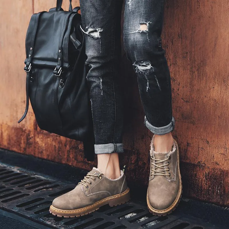 Men's Autumn/Winter Casual Leather Shoes With Plush